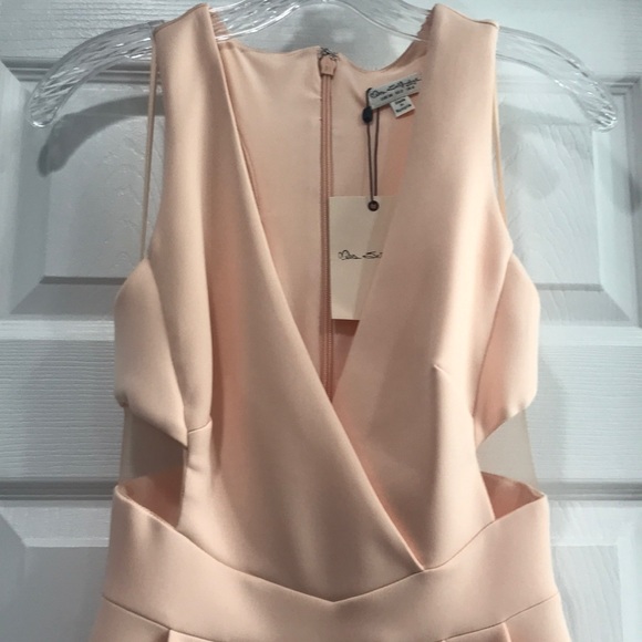 Gorgeous Peach Midi Dress - Picture 2 of 4